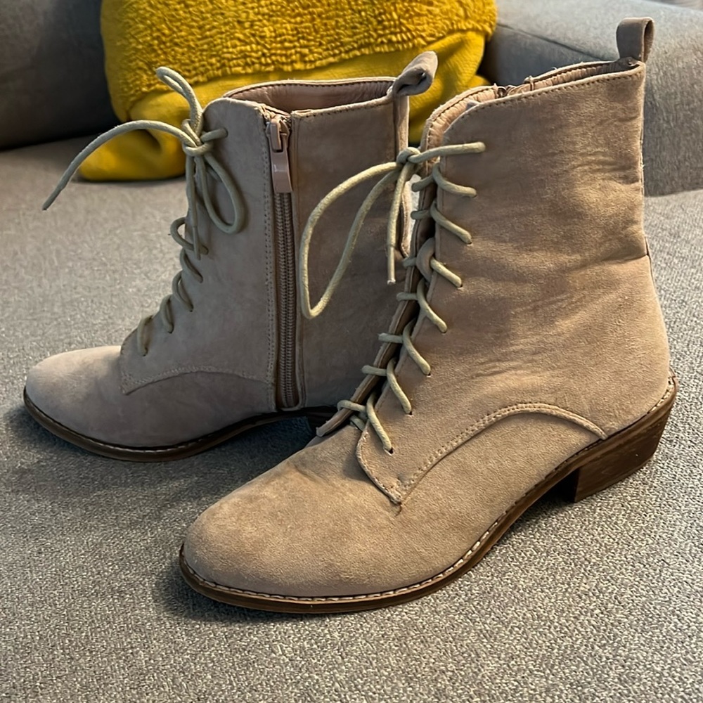 Beast Fashion boots